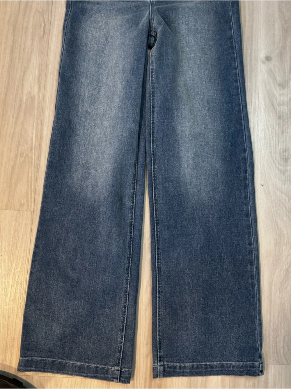 Juicy Couture lunita high rise wide leg jeans rhinestone bejeweled NWOT size 26